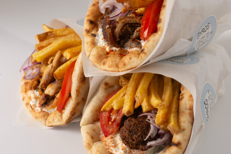 THE GYROS MAKER